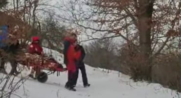 GSS Prenj kod Konjica pomogao u prijenosu pacijenta s moždanim udarom