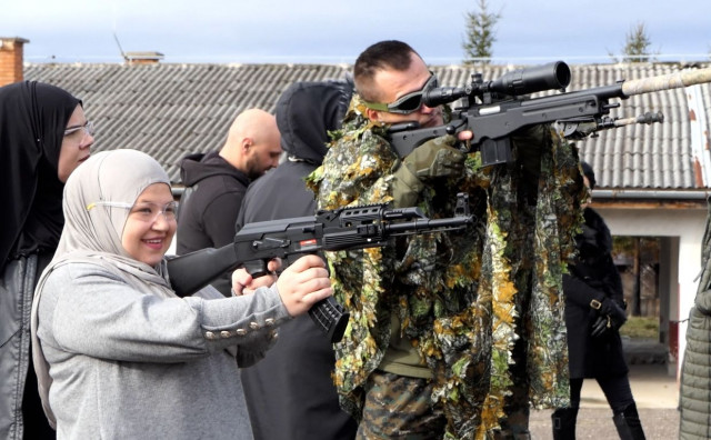 U Bugojnu započeo rad prvog ženskog airsoft kluba u BiH