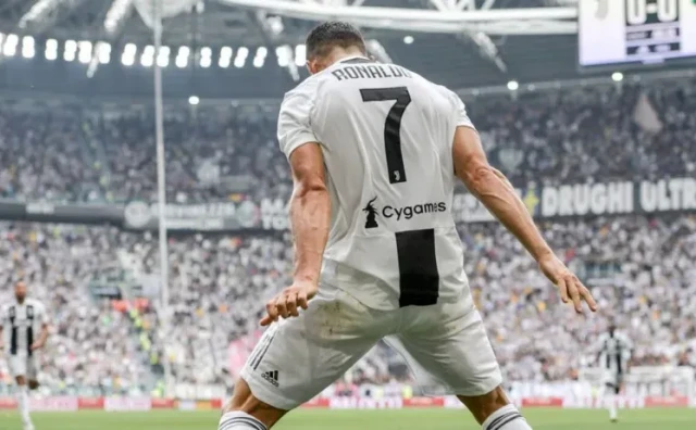 Juventus mora isplatiti Ronaldu silne milijune
