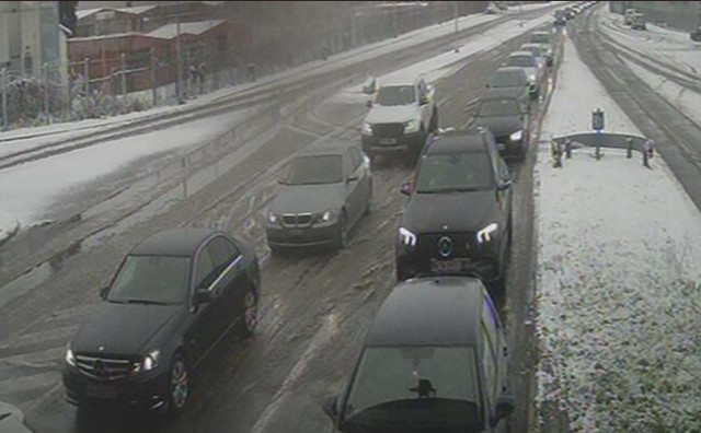 Putnici iz BiH se žale na višesatna čekanja na granicama s Hrvatskom, oglasili se iz MUP-a RH