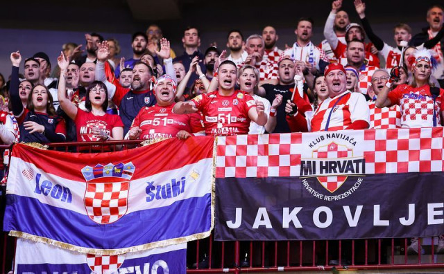 Thompson objavio kako hrvatski navijači pjevaju 'Ako ne znaš šta je bilo' u Švedskoj