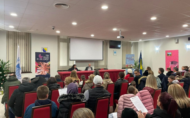 HNŽ i dalje bez potpore za obitelji s troje djece: „Vrijeme obećanja je prošlo“