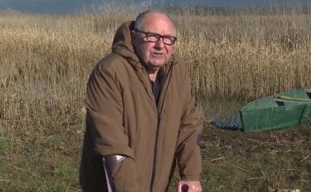 Sedamdesetogodišnji Pero iz Gabela Polja izrađuje čamce