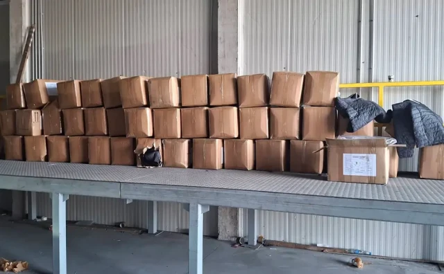 Pokušali prošvercati 652 jakne u BiH