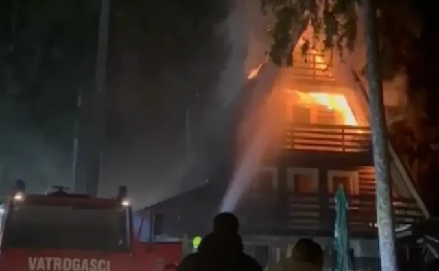 Požar zahvatio vikendicu na Vlašiću