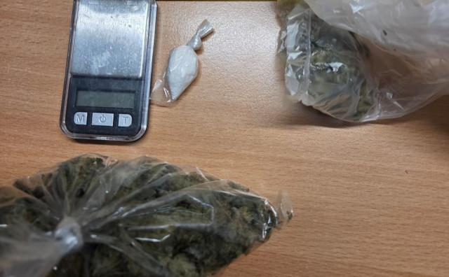 Mostar: U pretresu stana pronađeni oružje, droga i veća količina novca