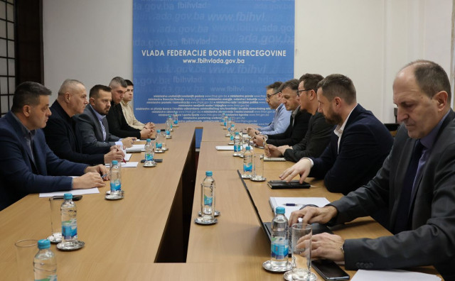 Prekinuta blokada graničnih prijelaza, evo što su dogovorili prijevoznici i Vlada FBiH