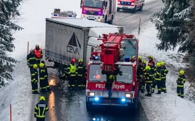 Sudar traktora i kamiona u Austriji, ozlijeđen vozač iz BiH