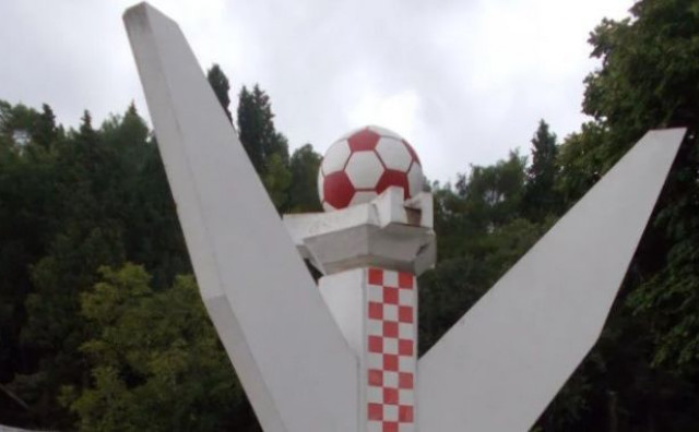 Velež osudio uklanjanje spomenika na stadionu Zrinjskog, Koalicija za Mostar podnijela kaznenu prijavu