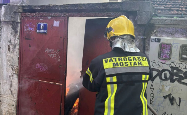 Uspješna intervencija vatrogasaca u Mostaru