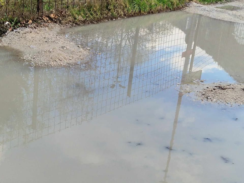 Blato i lokve na samom ulazu u Stari grad