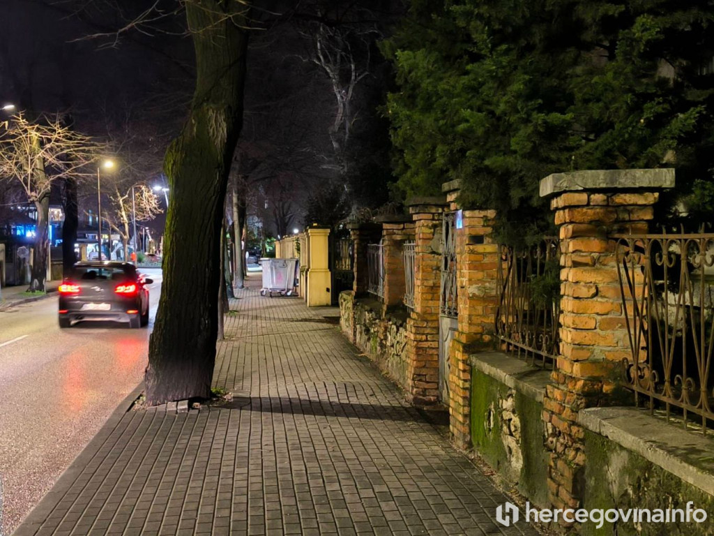 Mostarski kontejneri se prazne