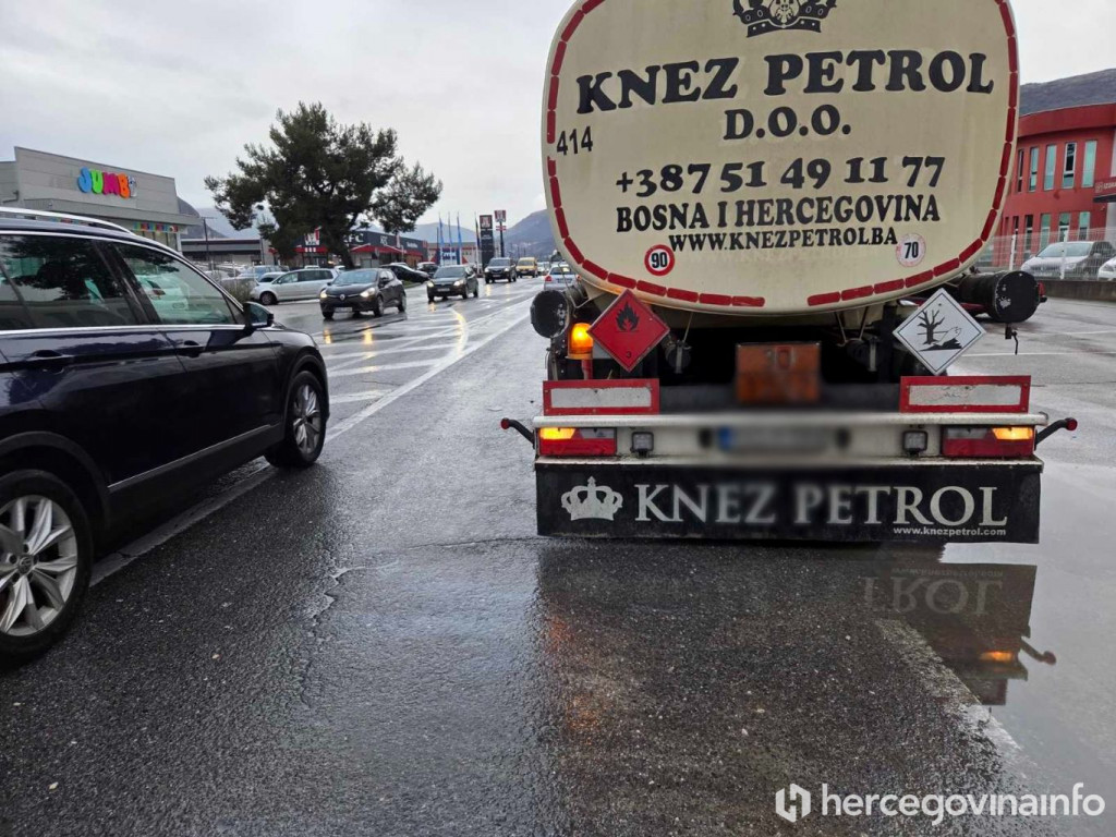 Sudar cisterne i automobila u Mostaru, Bišće polje