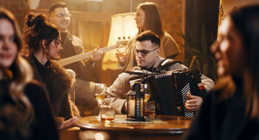 grupa Trešnja čari