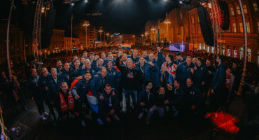 Hrvatski rukometaši s Thompsonom