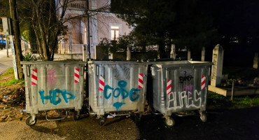 Mostarski kontejneri se prazne