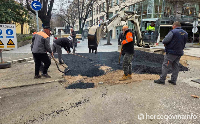 Asfaltira se dio Ulice kralja Petra Krešimira IV.