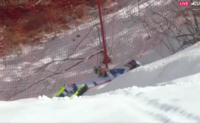 Norvežanin bacio skije izvan staze pa legao u snijeg