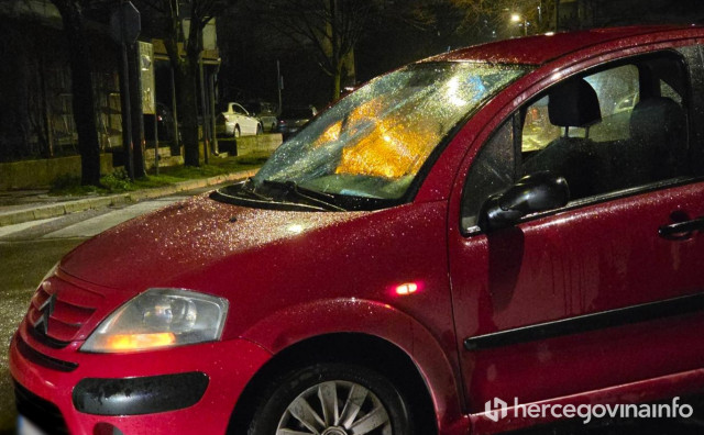 Mladić teško ozlijeđen nakon prometne nesreće u Centru 2