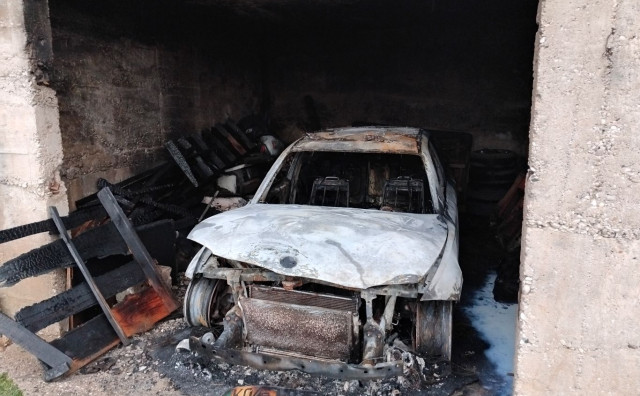 Uhićena osoba zbog paljenja automobila vijećnice u Čapljini