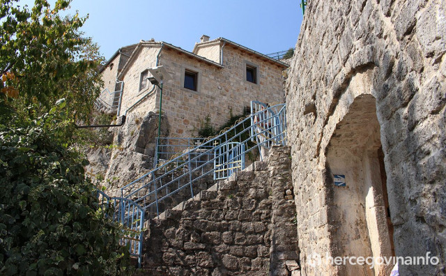 Dio imovine manastira Zavala prepisan na općinu Ravno, iguman najavio tužbu