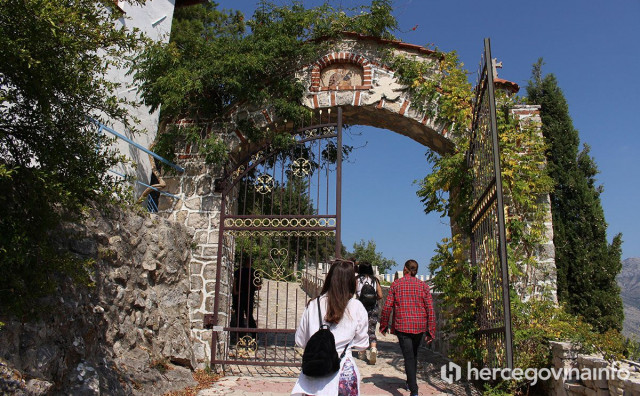 Općina Ravno demantira navode o uzurpaciji imovine Manastira Zavala