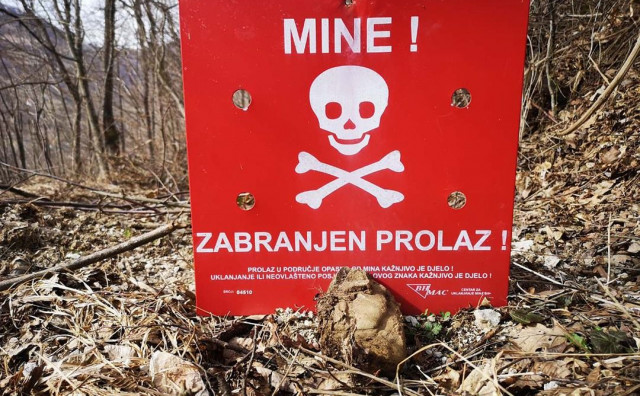 Pronađen sumnjivi eksplozivni predmet u Vukovarskoj ulici