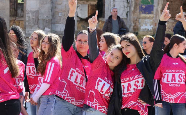 Mostar pleše protiv nasilja nad ženama