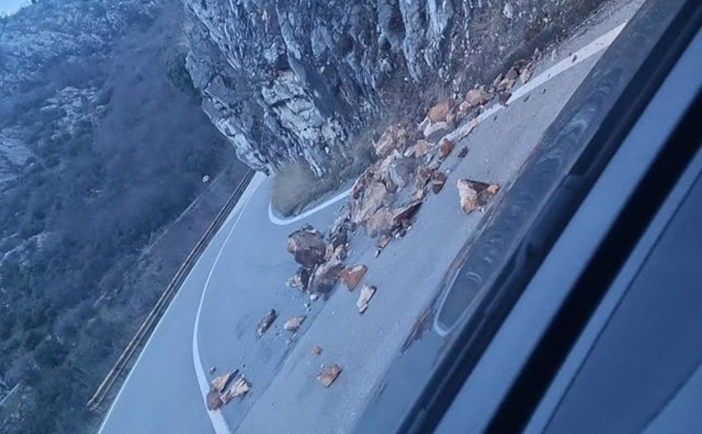 Odron na cesti između Žitomislića i Čitluka, vozači na oprezu