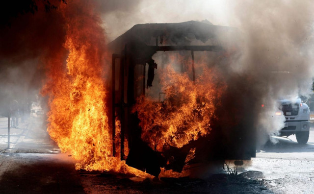 Ubojstvo narkobosa izazvalo osvetničke napade kartela u Meksiku, turisti bježe iz zemlje