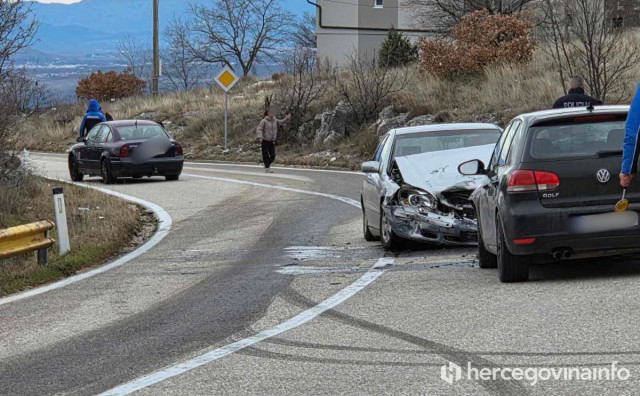 Teška nesreća na putu iz Mostara prema Nevesinju, ozlijeđeni prevezeni u bolnicu