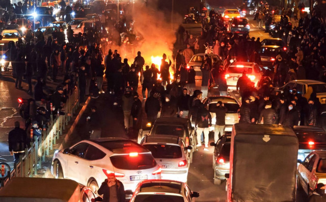 Krvavi prosvjedi u Iranu nasilno ugašeni, uhićeno preko 50 tisuća ljudi