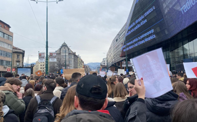 Novi prosvjedi u Sarajevu, mladi blokirali prometnice