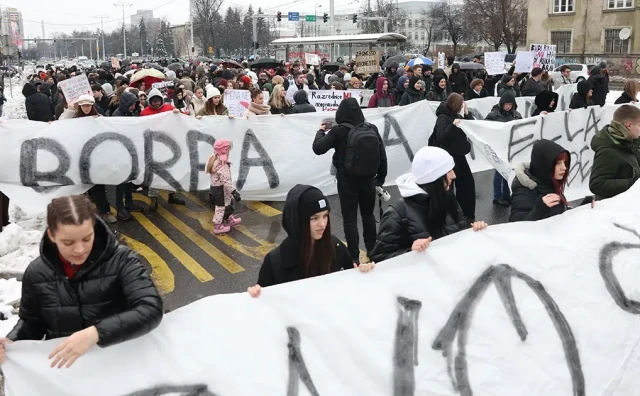 Mladi traže i smjenu ministrice Hote-Muminović