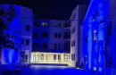 Zgrada MUP-a ŽZH osvijetljena plavom bojom