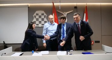 Liječnici vlada ŽZH Predrag Čović, Tomislav Pejić Josipa Juričić