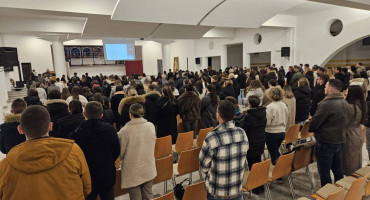 Mladi Franjevački samostan i župa Mostar