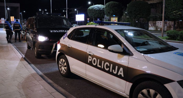 policija Mostar noć