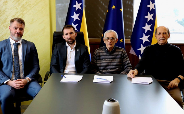 Umirovljenici u Federaciji BiH dobit će 2,14 milijuna KM