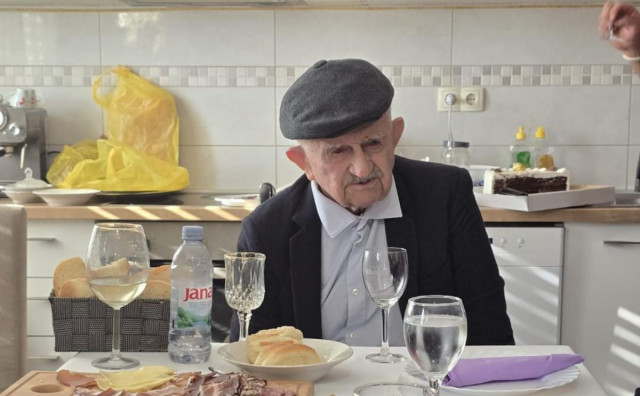 Neum dobio svog stogodišnjaka: Blaško Bilić uz rakijicu proslavio 100. rođendan