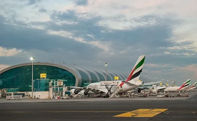 Vlade žure s evakuacijom, deseci tisuća ljudi čekaju povratak kući