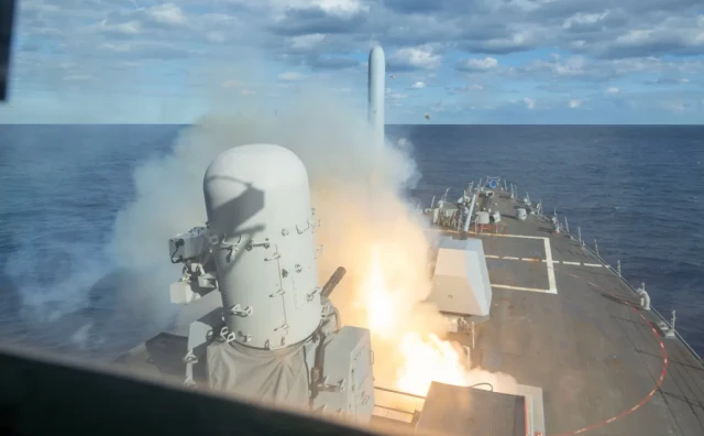 Amerikanci objavili snimku 'Epskog bijesa' u kojem su Iran napali iz zraka, s kopna i mora