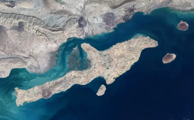 Trump dao Iranu ultimatum od 48 sati: Prijeti uništenjem elektrana ukoliko ne otvore Hormuški tjesnac