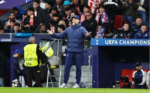 Engleski mediji: Igrači ne podnose Tudorove metode, u klubu je kaos