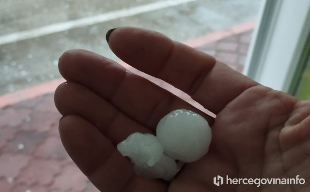 Tuča zahvatila Hercegovinu: Led veličine oraha u Neumu i Međugorju, ali i drugim mjestima
