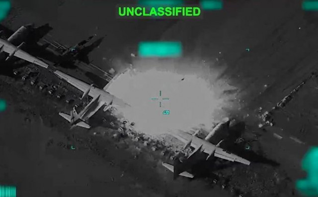 Ovo je trenutak kada američki zrakoplovi uništavaju iranske baze