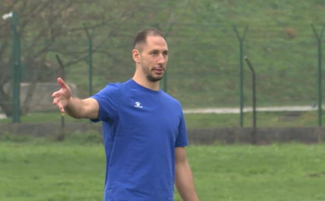 Nikoli Katiću je stiglo proljeće, za snijeg i hladnoću ne mari