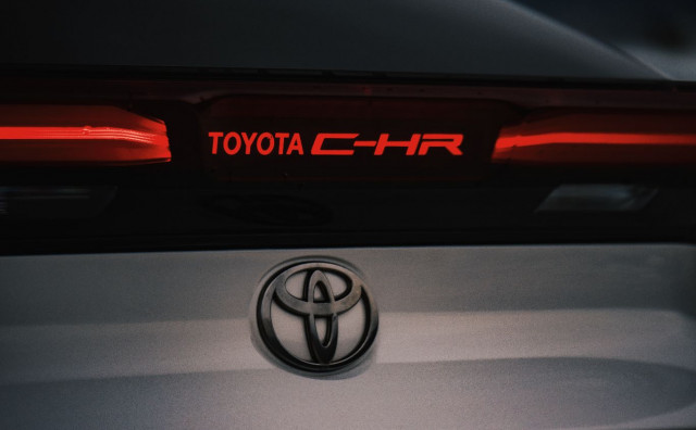 Brzi i Sijedi: Nova Toyota C-HR – Svemirski brod u koji pokušavamo nagurati obitelj