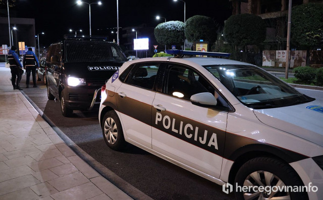 policija Mostar noć
