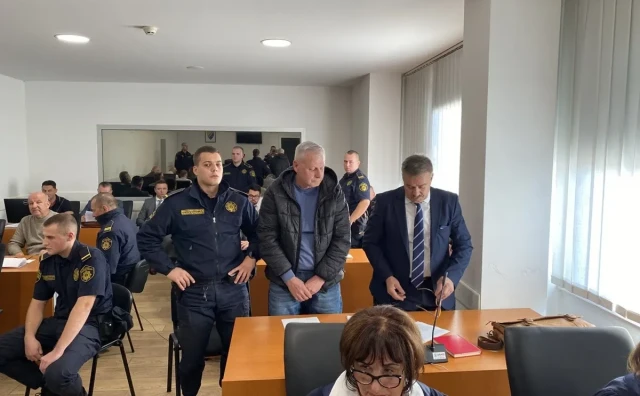 Pred sudom u Tuzli svi negirali krivnju za maloljetnu prostituciju